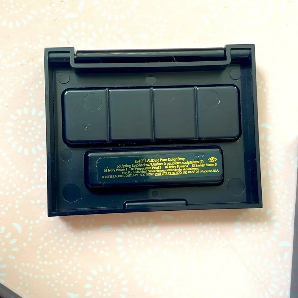 Estee Lauder Pure Color Envy Sclupting EyeShadow 0.01oz - New With Free Mirror